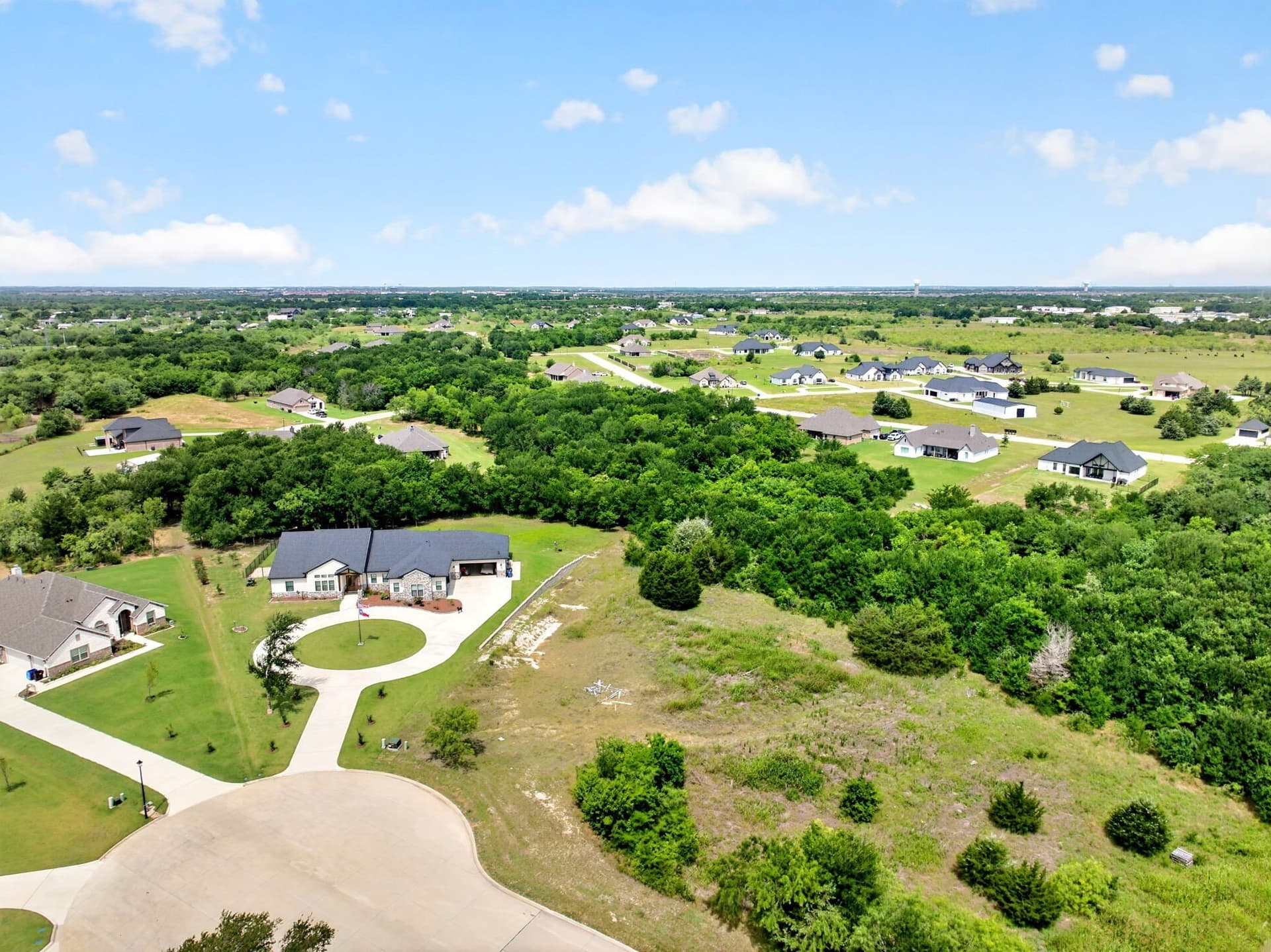 1.36 acres in Rockwall County gallery image 3
