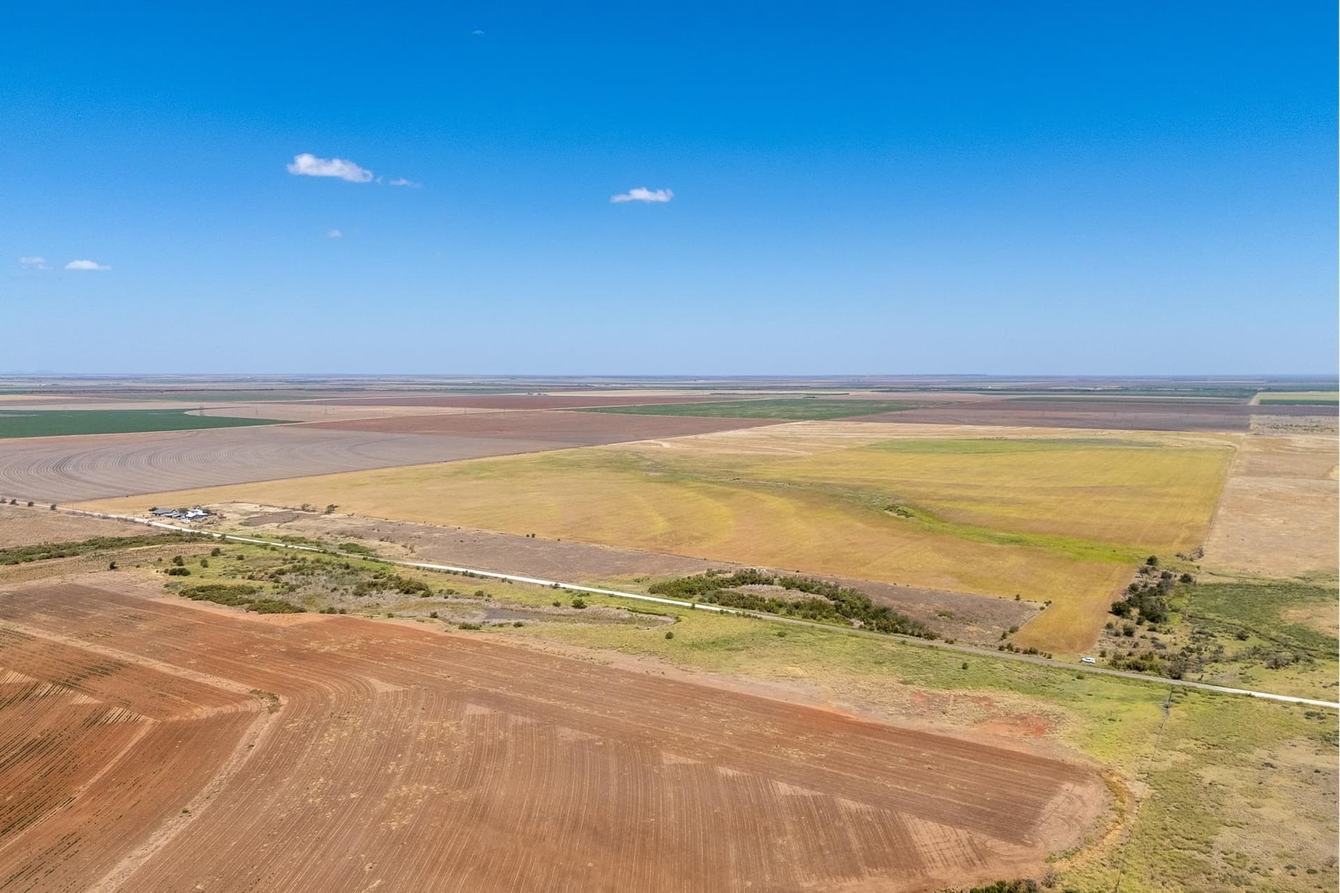198.56 acres in Jones County - photo 2