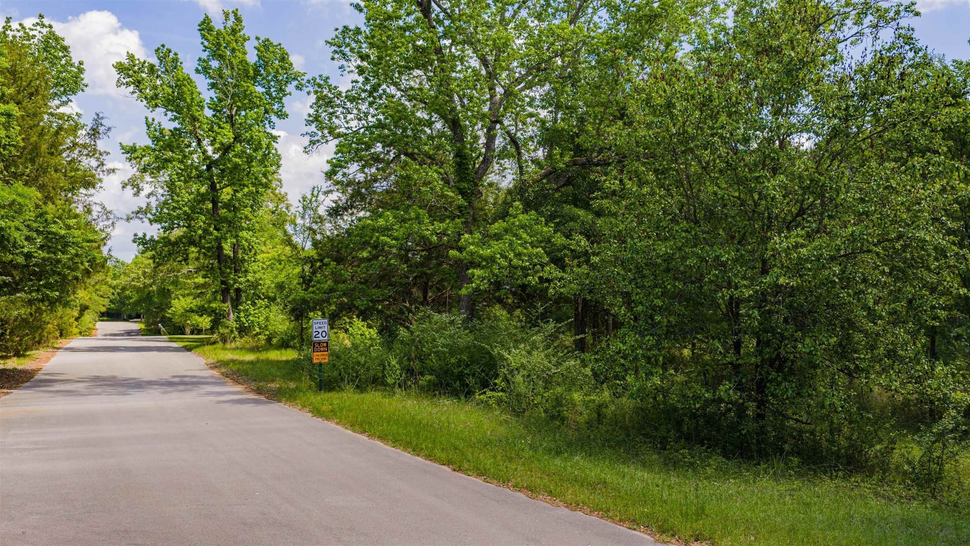 2.03 acres in Gregg County gallery image 3