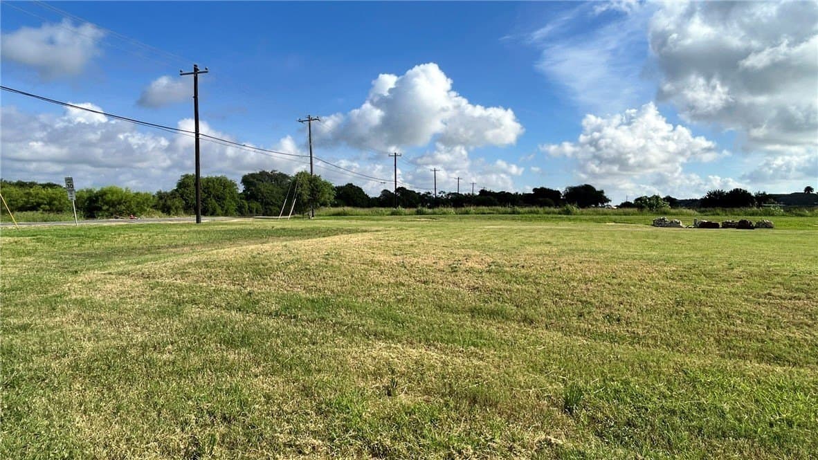 0.94 acres in San Patricio County - photo 10