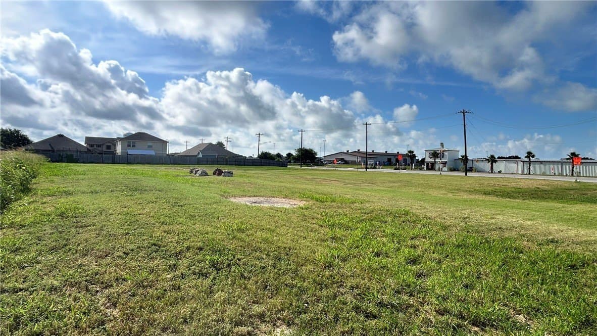0.94 acres in San Patricio County gallery image 4