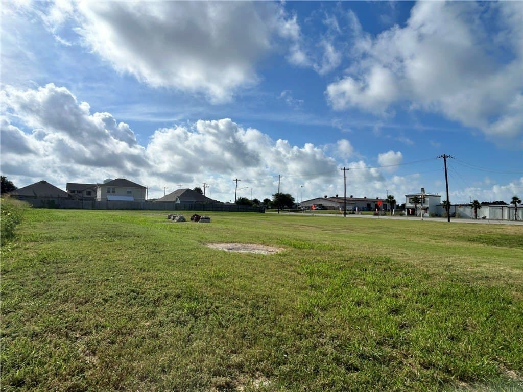 0.94 acres in San Patricio County gallery image 3