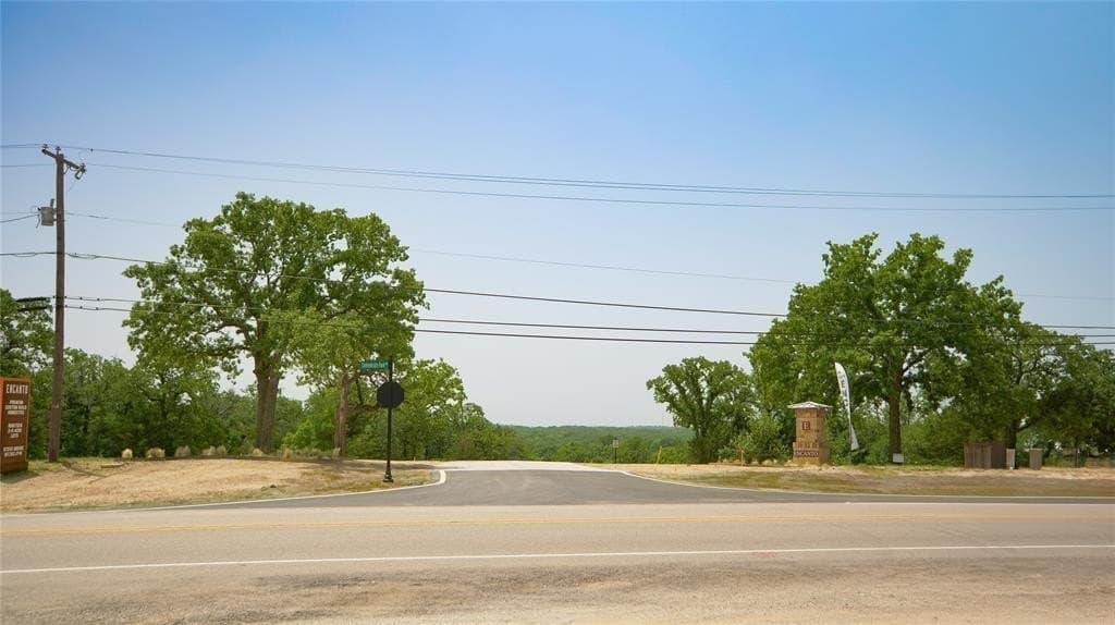 2.7 acres in Tarrant County gallery image 2