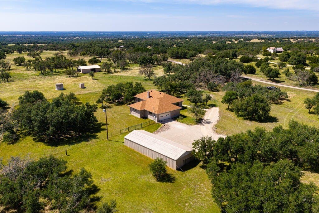 20.01 acres in Gillespie County - photo 44