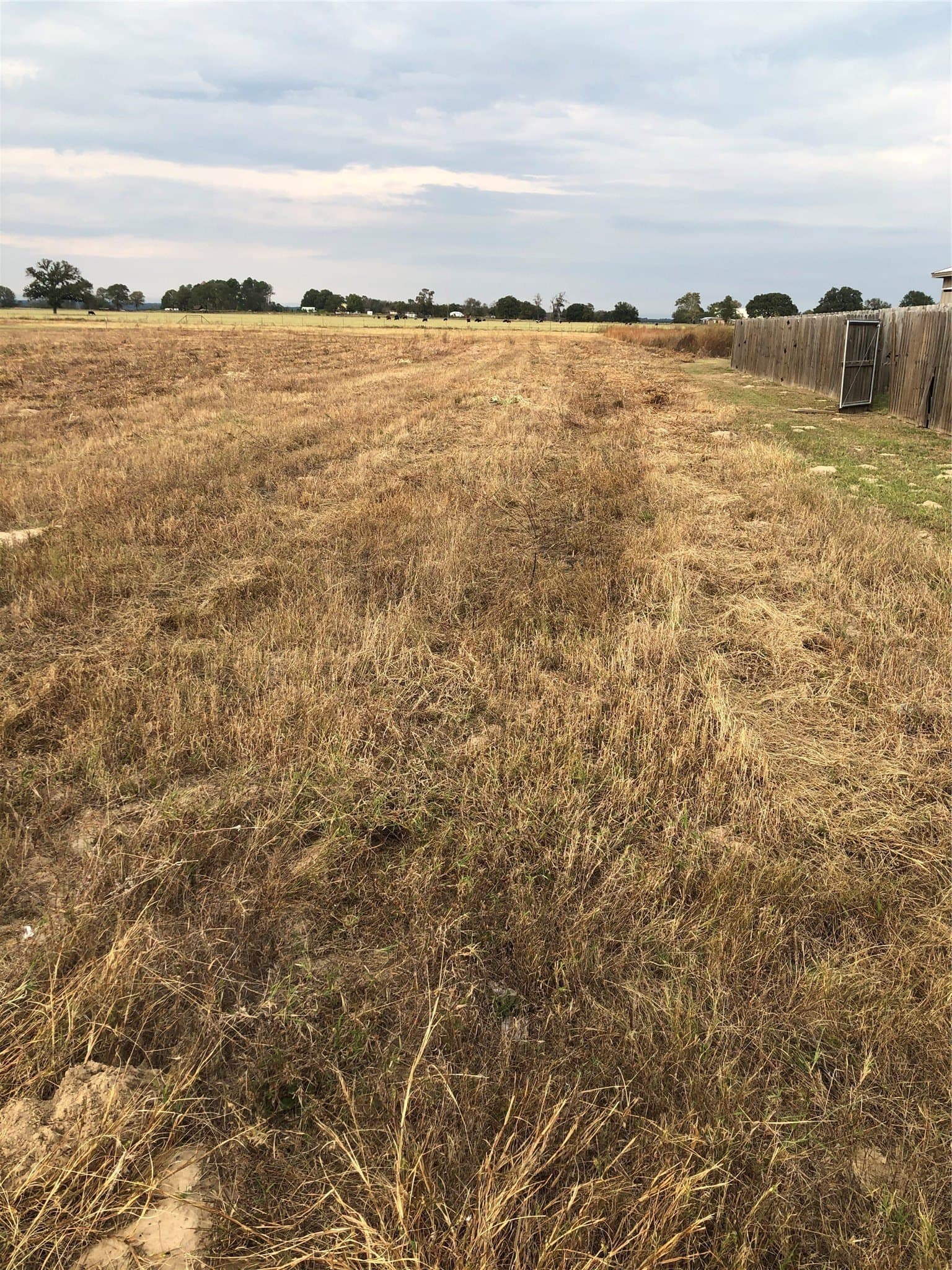 2.37 acres in Smith County