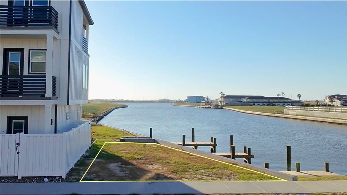0.02 acres in Nueces County