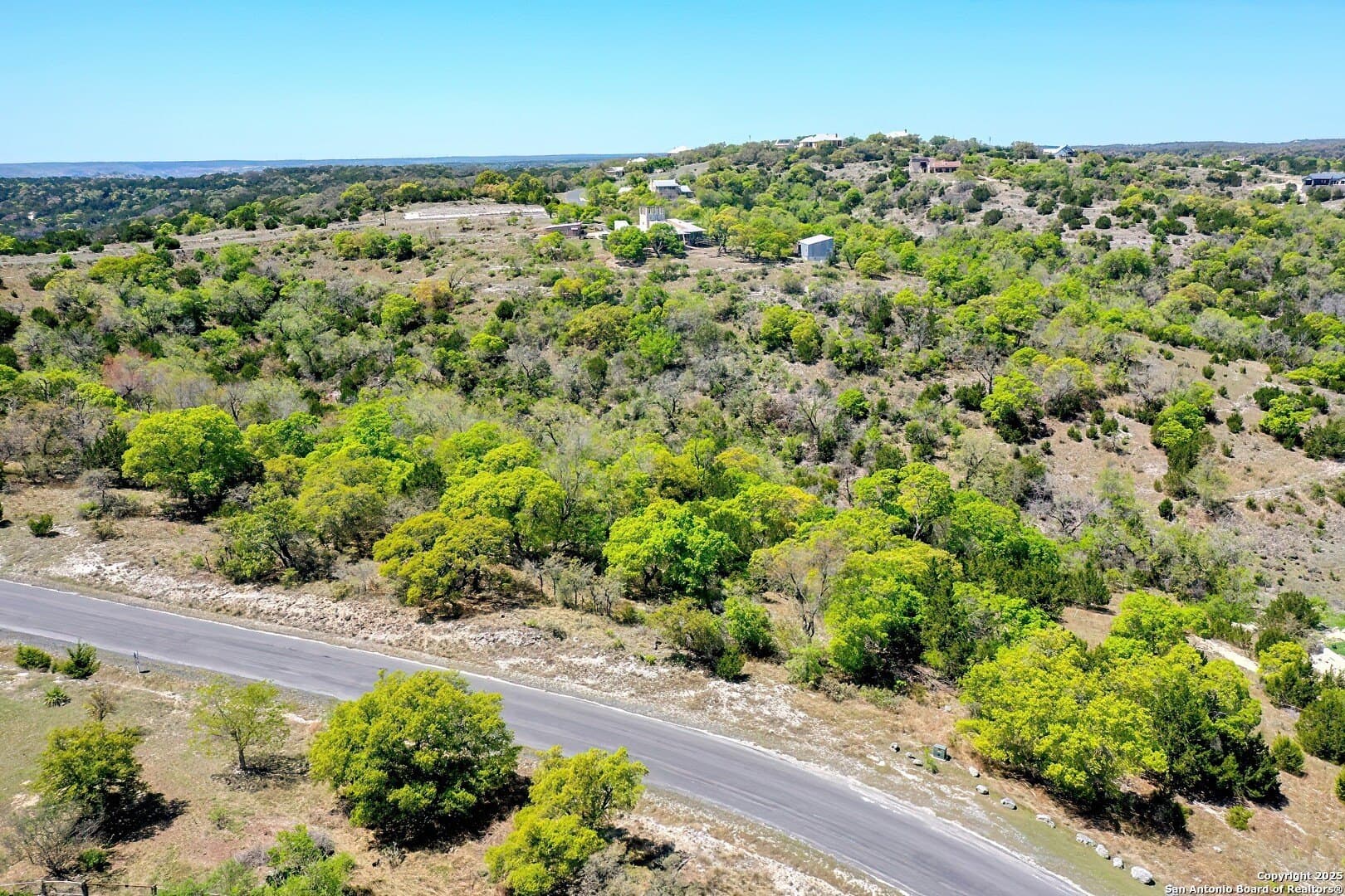 3.99 acres in Kerr County gallery image 2