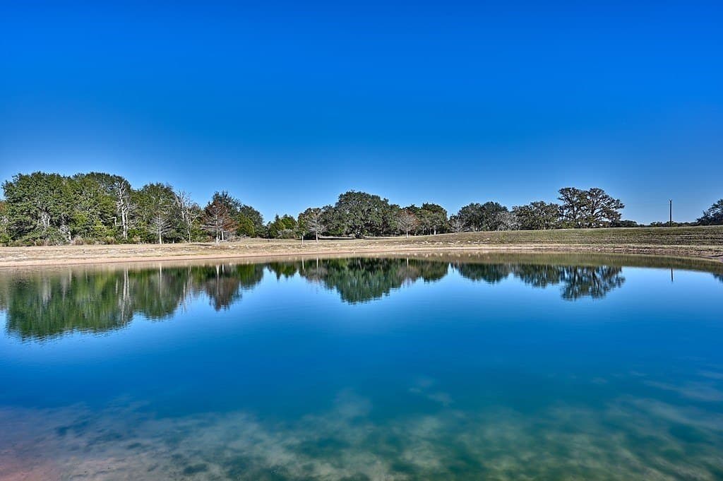 13 acres in Colorado County gallery image 2