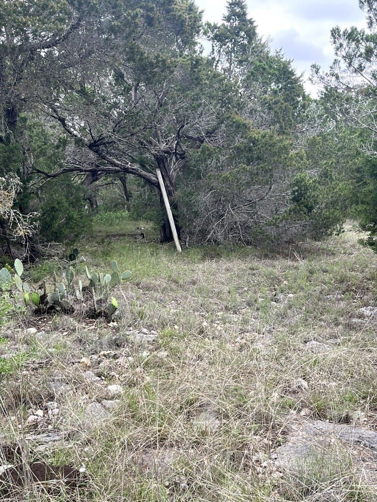 20.32 acres in Real County - photo 52