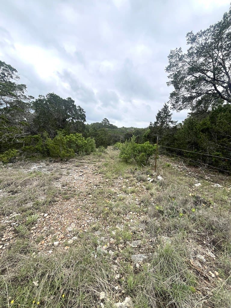 20.32 acres in Real County - photo 21