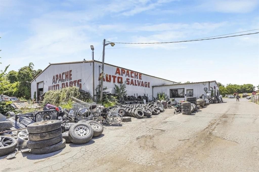 12.98 acres in Tarrant County gallery image 4