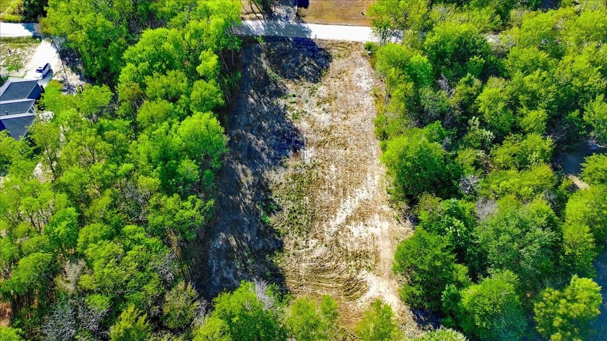 0.48 acres in Navarro County - photo 12