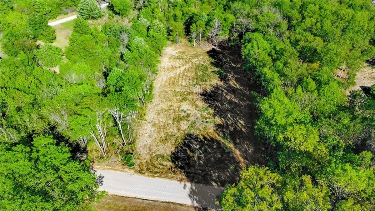 0.48 acres in Navarro County - photo 7