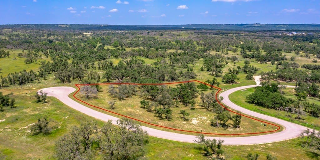 2.05 acres in Gillespie County gallery image 2