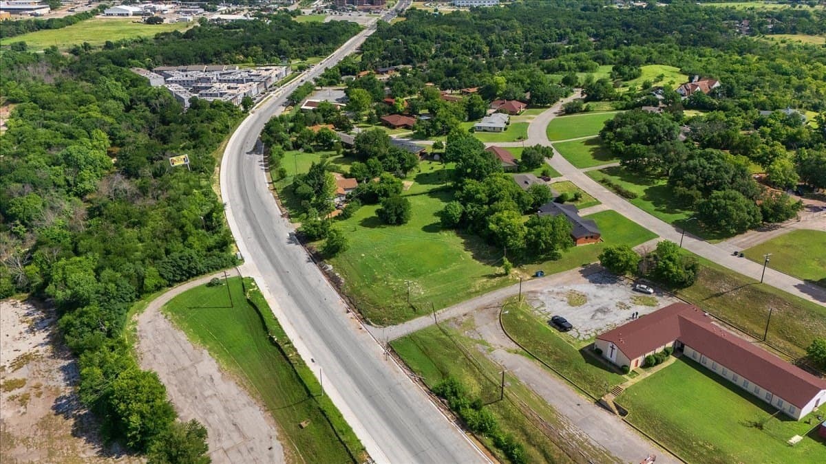 0.35 acres in Tarrant County - photo 6