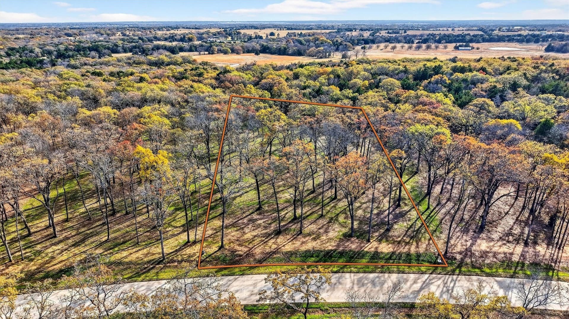 1.1 acres in Grayson County - photo 2