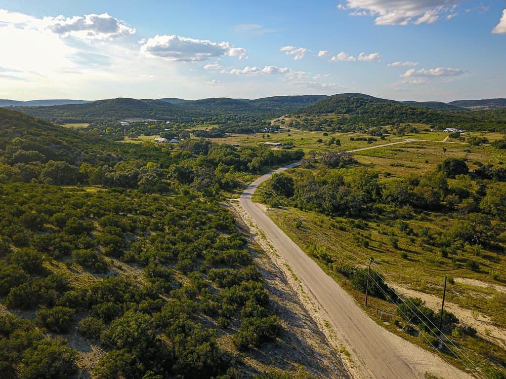 5.69 acres in Bandera County - photo 9