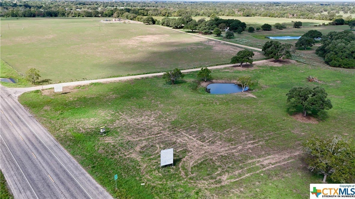 3.17 acres in Lavaca County - photo 15