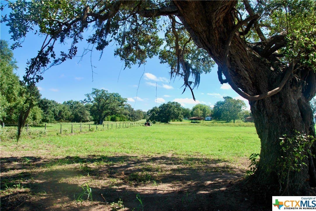 3.17 acres in Lavaca County featured view