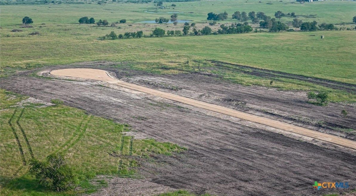 1.02 acres in Milam County gallery image 2