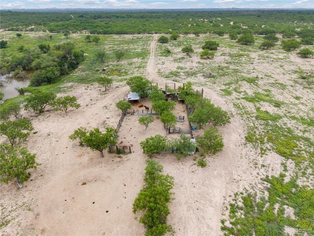 185.04 acres in Starr County - photo 17