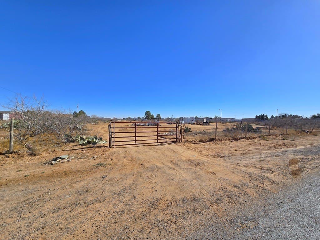 5.33 acres in Midland County gallery image 2