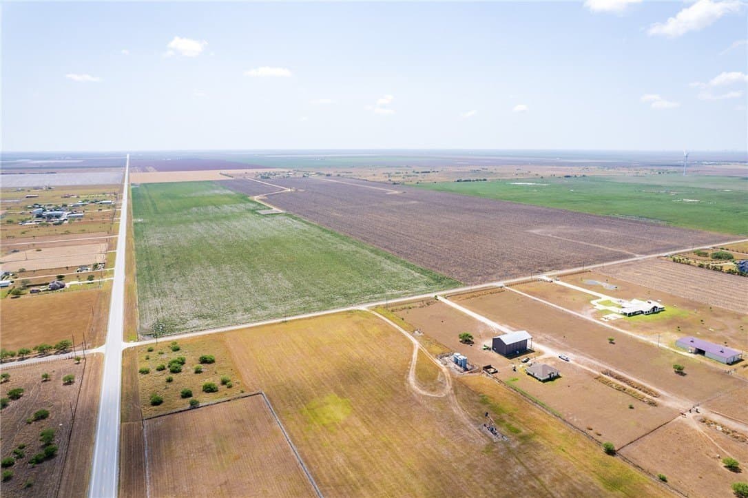 318 acres in Nueces County gallery image 2