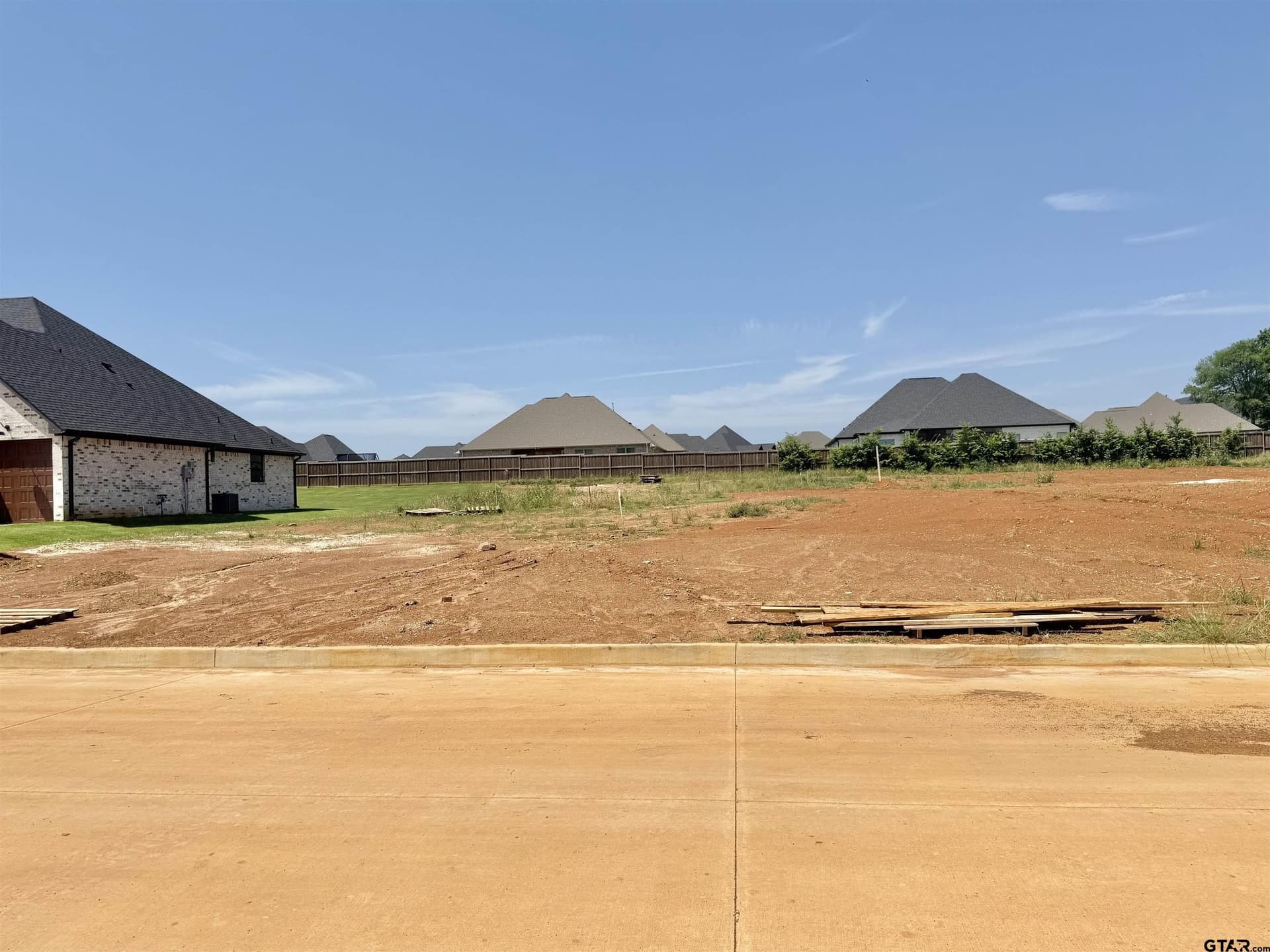 0.38 acres in Smith County gallery image 2