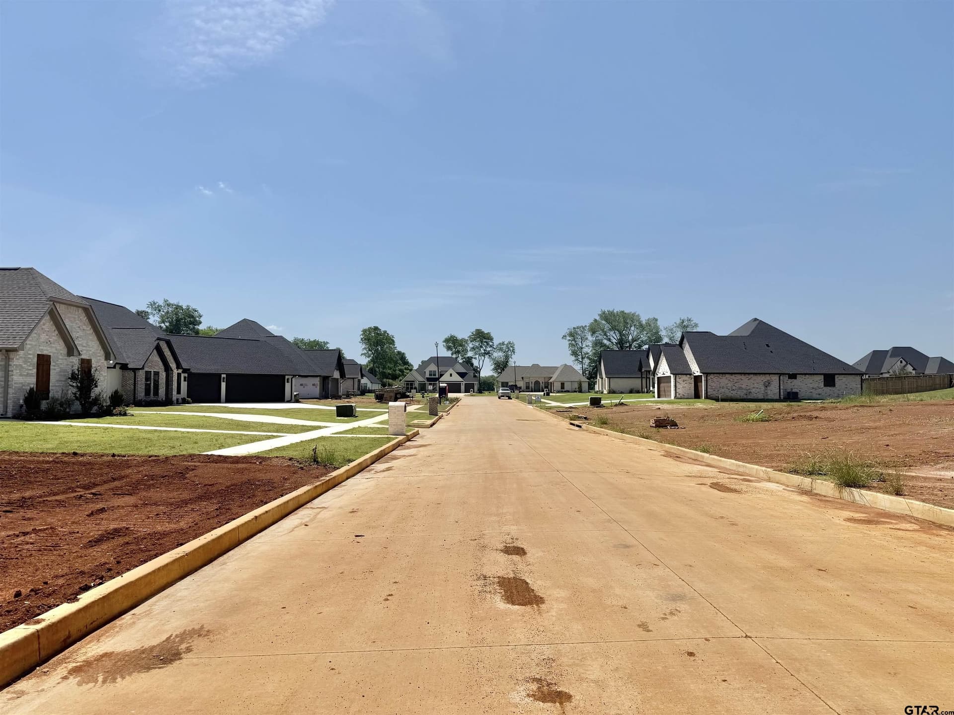 0.38 acres in Smith County gallery image 3