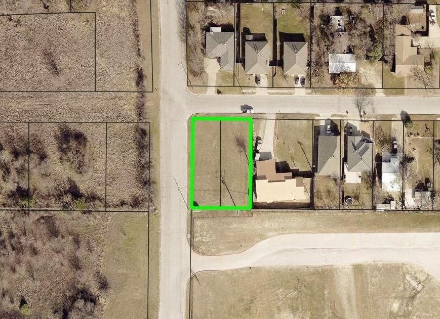 0.33 acres in Tarrant County gallery image 2
