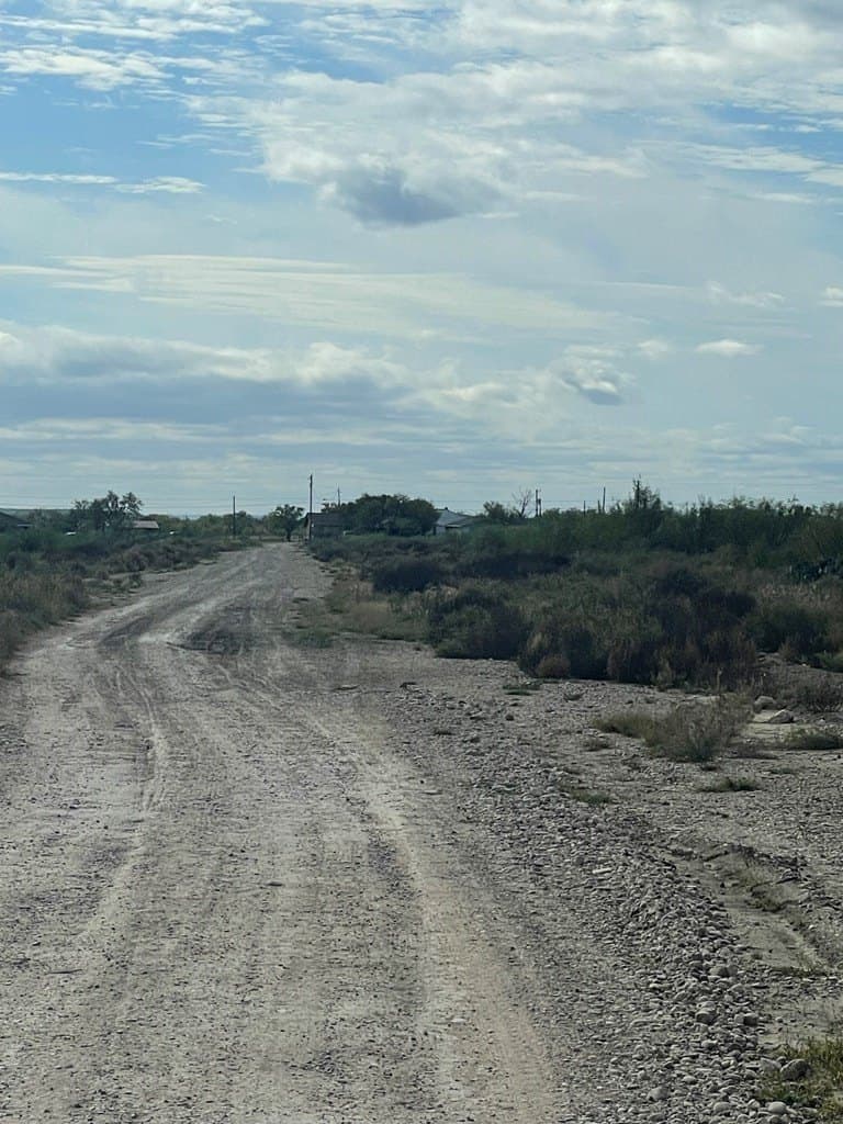 10.38 acres in Maverick County - photo 4