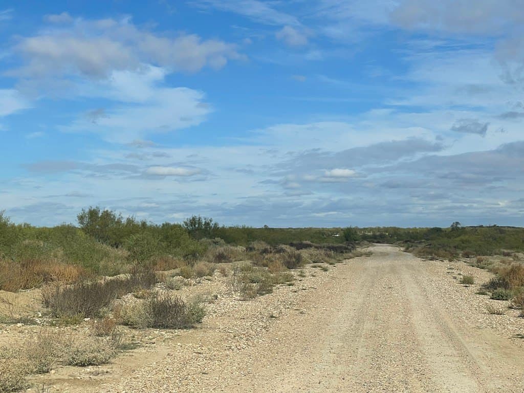 10.38 acres in Maverick County - photo 8