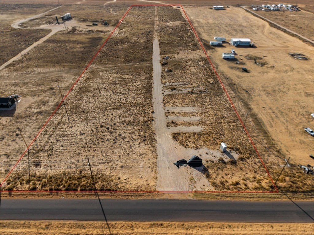 10 acres in Martin County gallery image 3