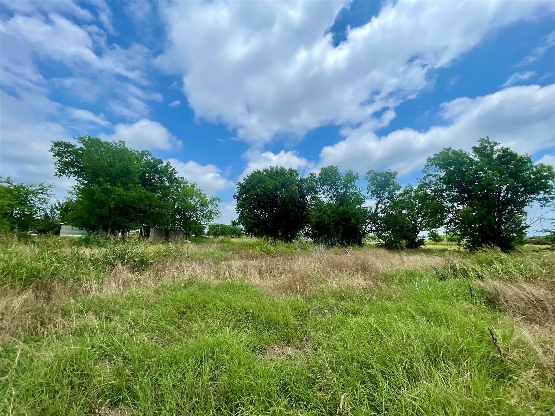 2.05 acres in Cooke County featured view