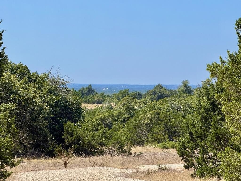 10.09 acres in Gillespie County