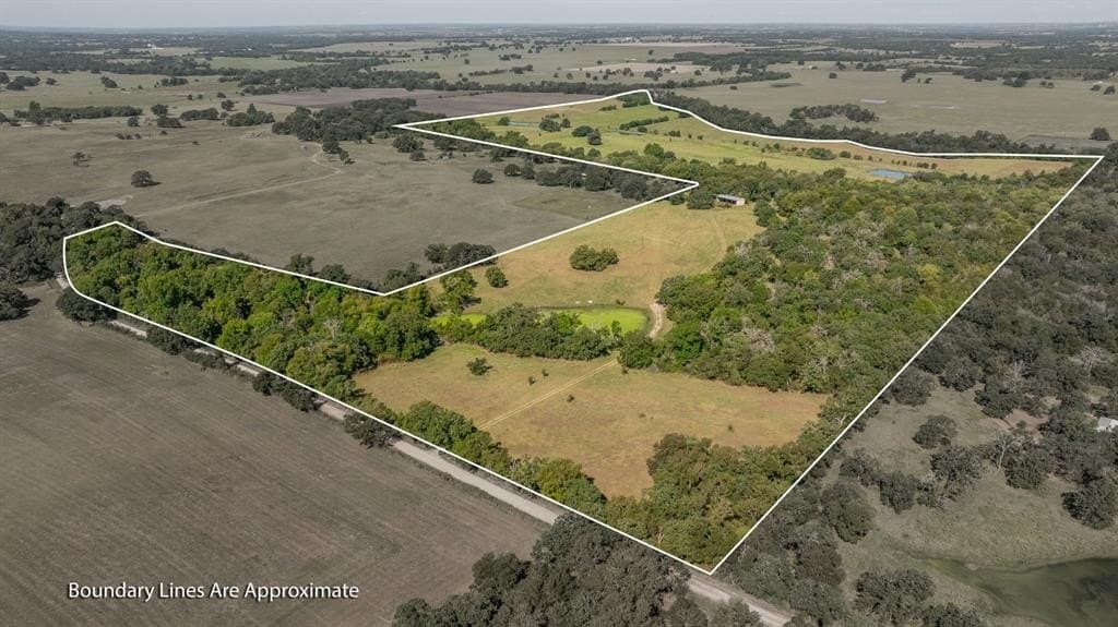 137.26 acres in Falls County gallery image 2