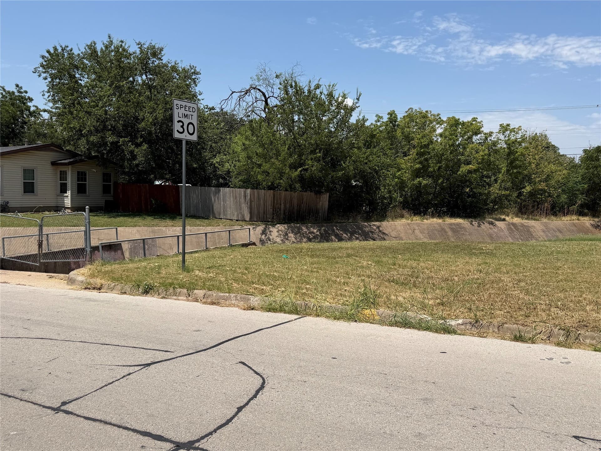 0.19 acres in Tarrant County - photo 6