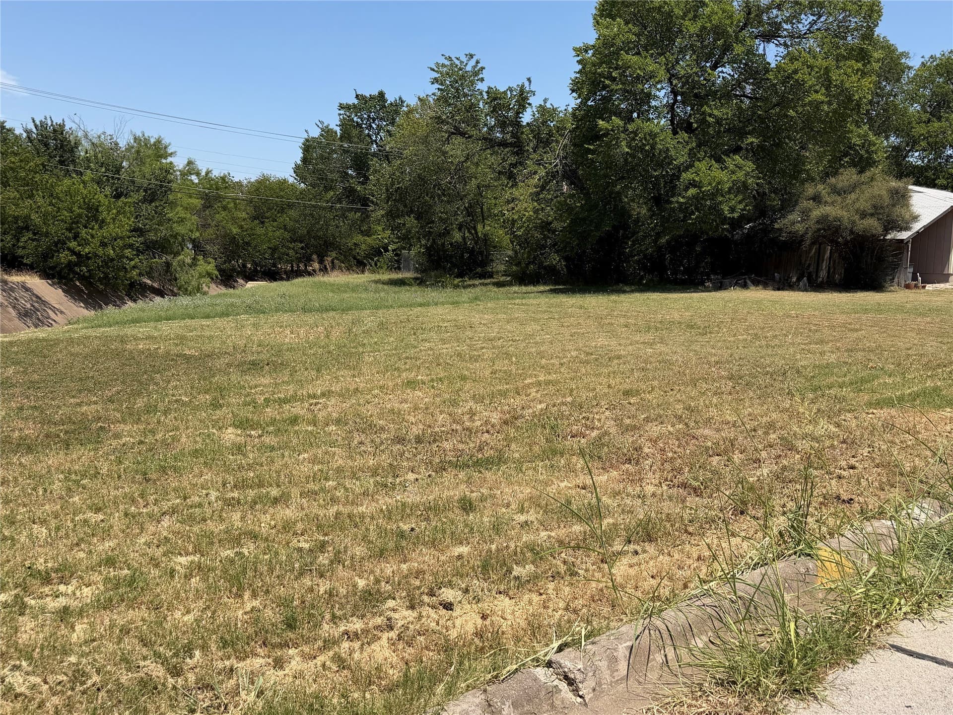 0.19 acres in Tarrant County gallery image 2