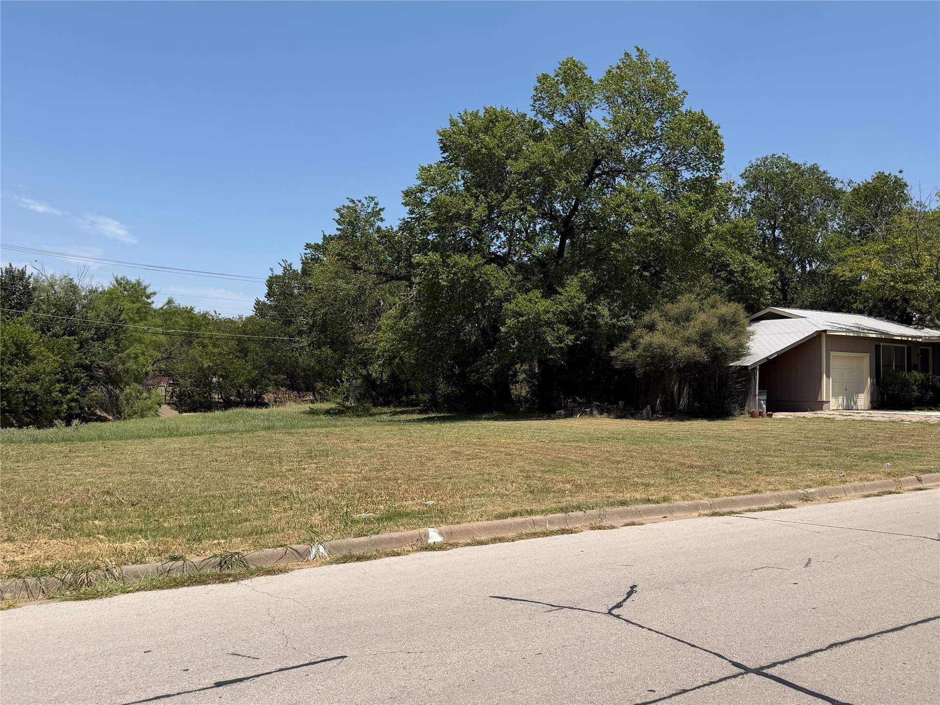 0.19 acres in Tarrant County gallery image 3
