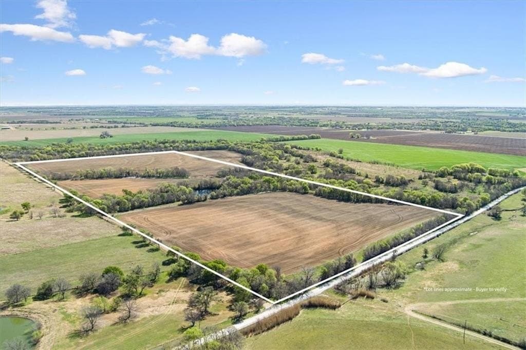 54.11 acres in Hill County