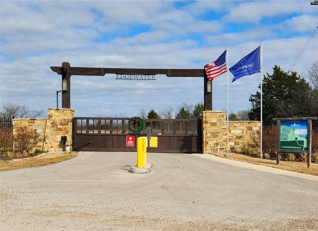 10.2 acres in Kaufman County