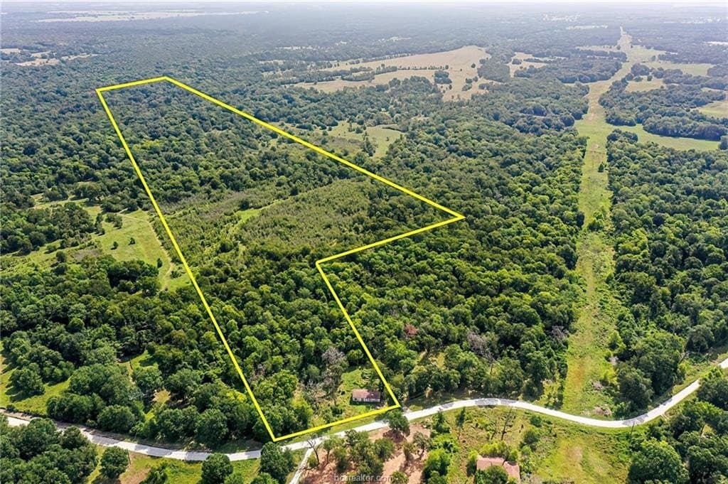 28.65 acres in Grimes County