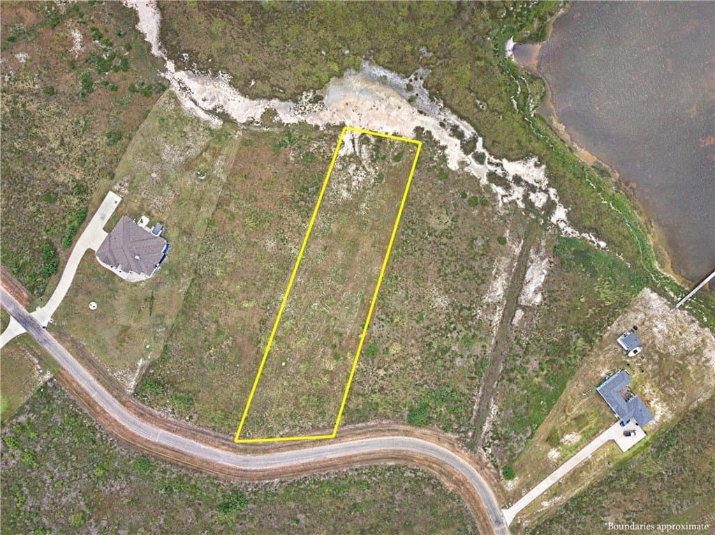 1.03 acres in Aransas County featured view