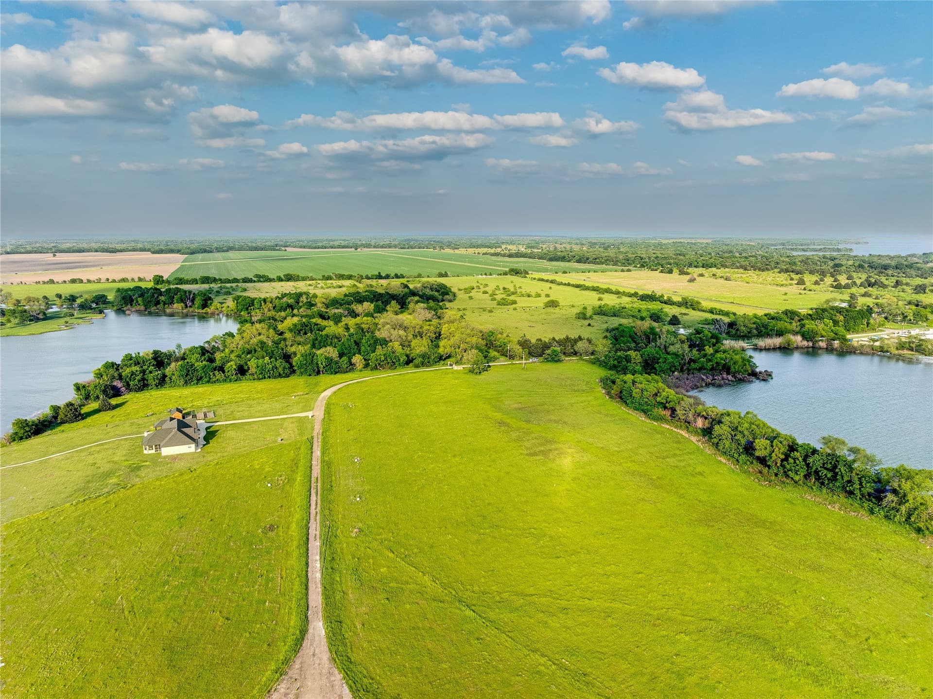 1.68 acres in Navarro County - photo 10