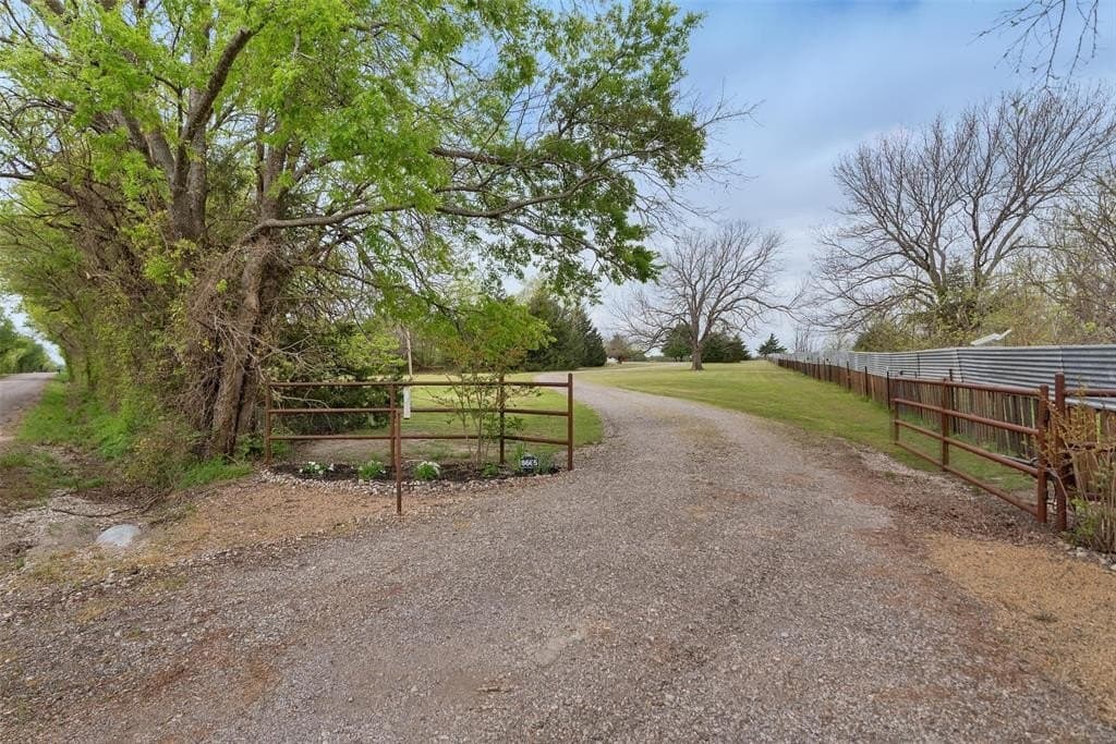 15.32 acres in Collin County gallery image 3