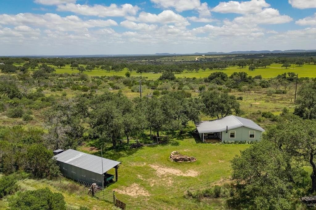 25.17 acres in Blanco County