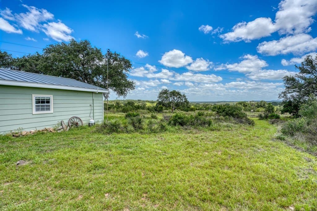 25.17 acres in Blanco County gallery image 4