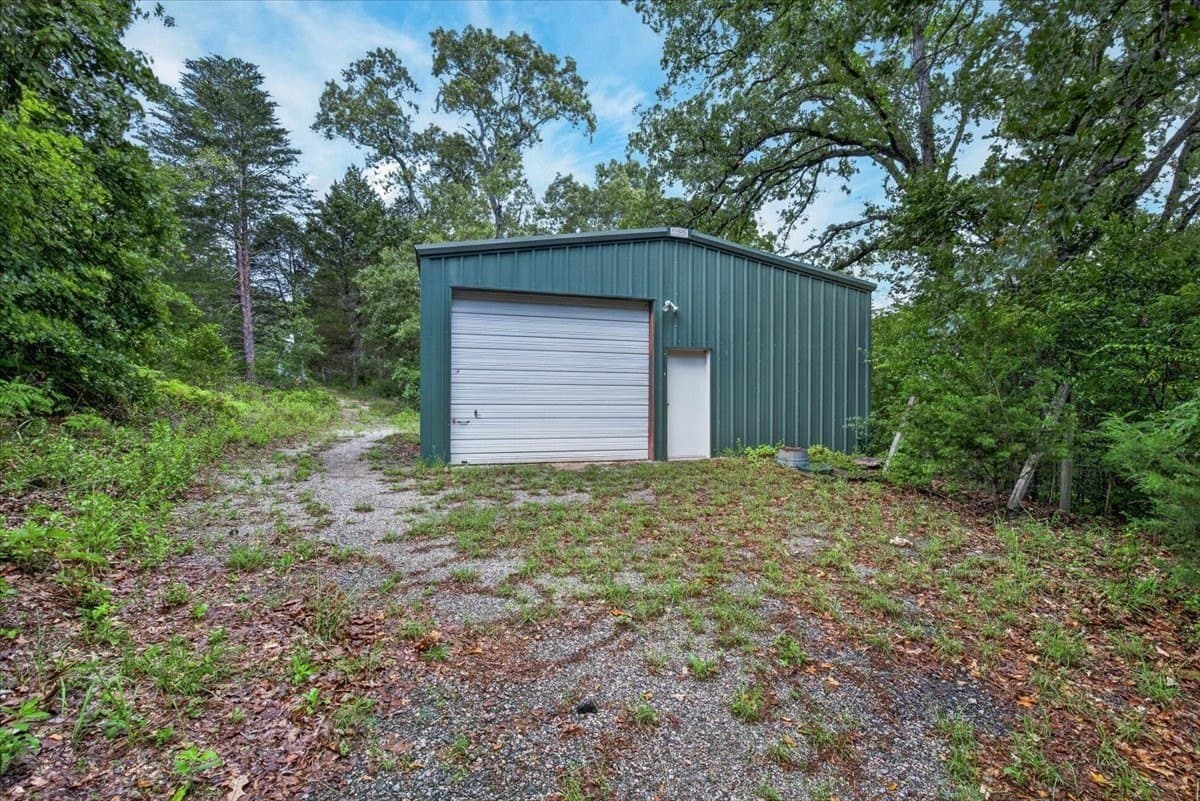 15.08 acres in Henderson County - photo 37