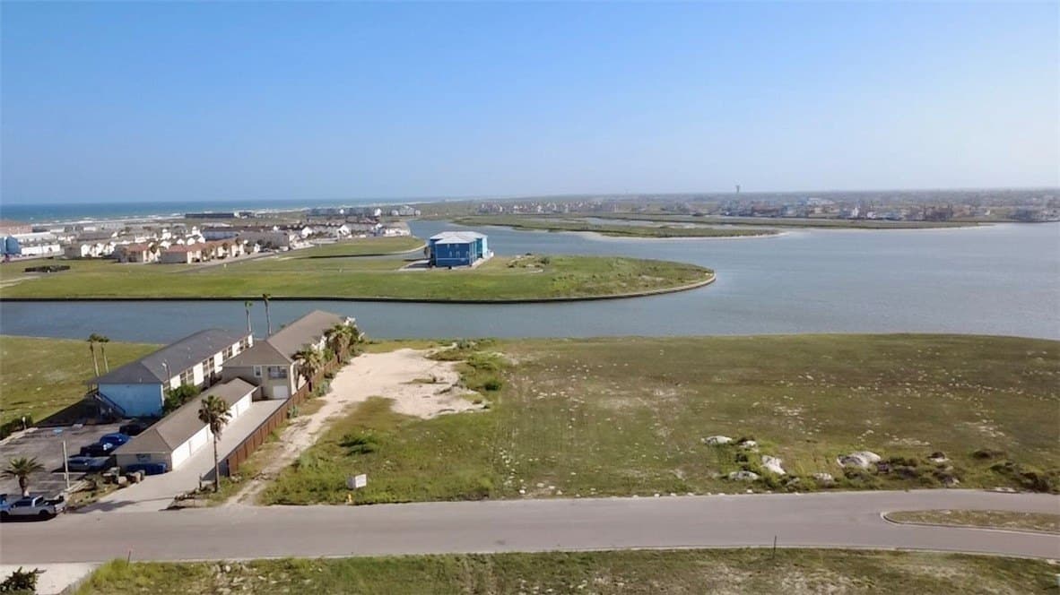 0.34 acres in Nueces County - photo 3