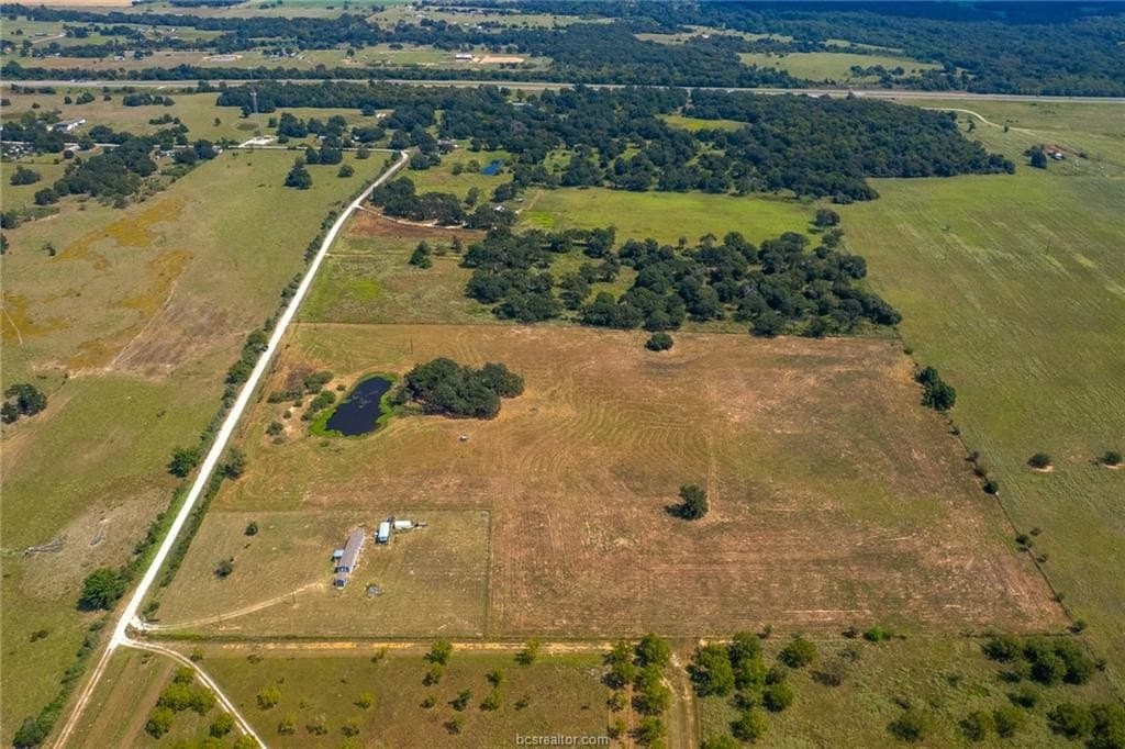 21.61 acres in Robertson County - photo 14